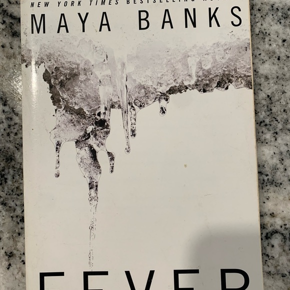 Maya Banks books - Picture 4 of 5